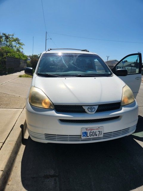 2005 Toyota Sienna