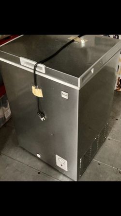 High Quality Bussines Avanti CF353M3S 22” Freezer