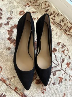 Ann Taylor Black Suede Heels (Women’s Size 6.5M)