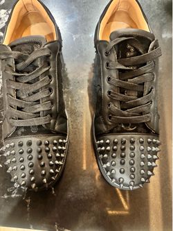 Red bottoms size 42 eu (8 in men)