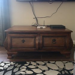 Coffee Table With Storage 
