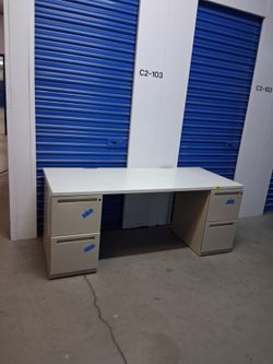 Personal desk $ 200 each