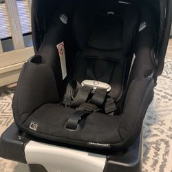 Evenflo Infant Car seat With Base