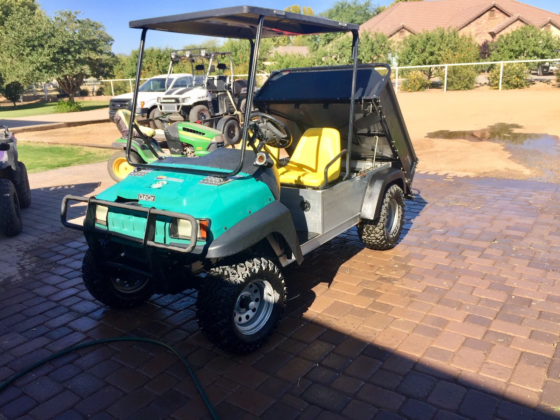 2007 Club Car Pioneer 1200 gas 400cc for Sale in
