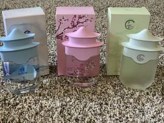 Avon Haiku the most freshest perfume in Avon 🎈New in box🎈