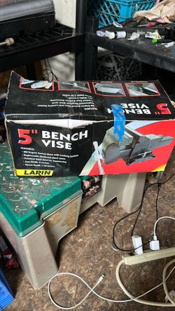 Bench Vise