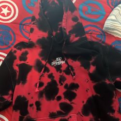 Medium 100 Thevies Sweater
