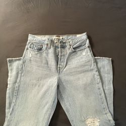 Women Levi’s Jeans