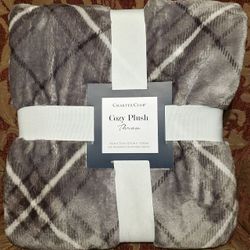 New Cozy Plush Throw