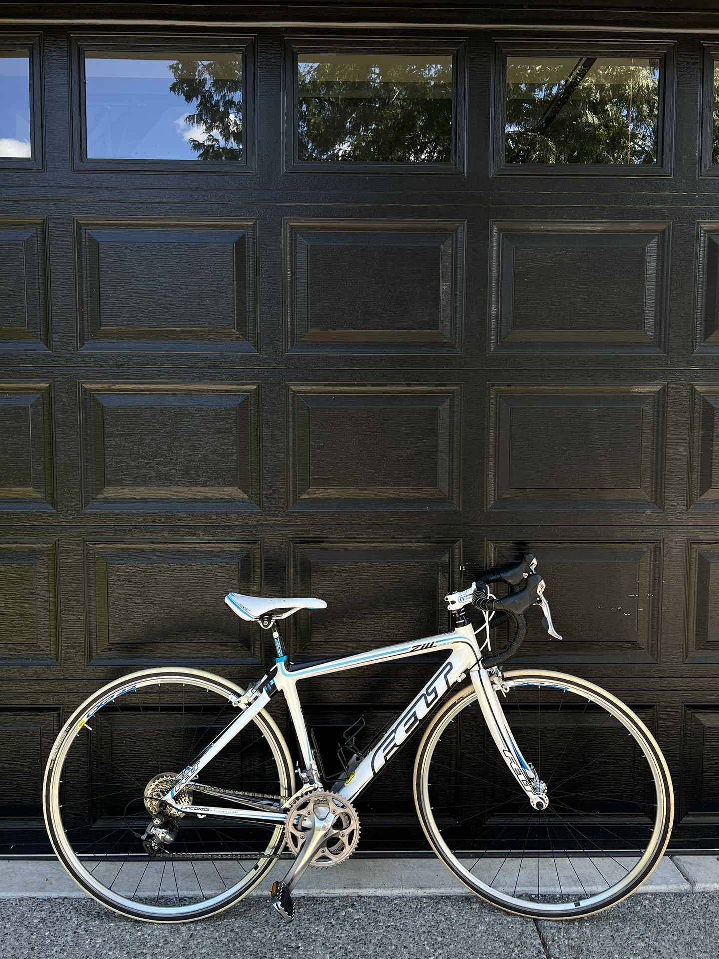 Felt 5 Ziu Series Full Carbon Road Bike