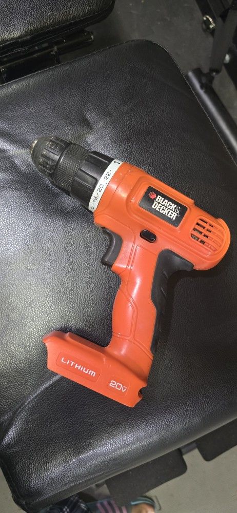 Black And Decker Drill (NO BATTERY INCLUDED)
