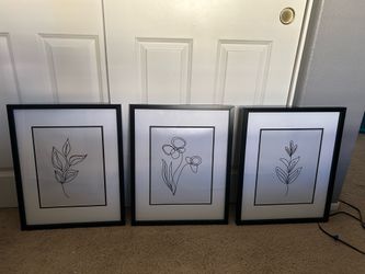 Floral framed picture set