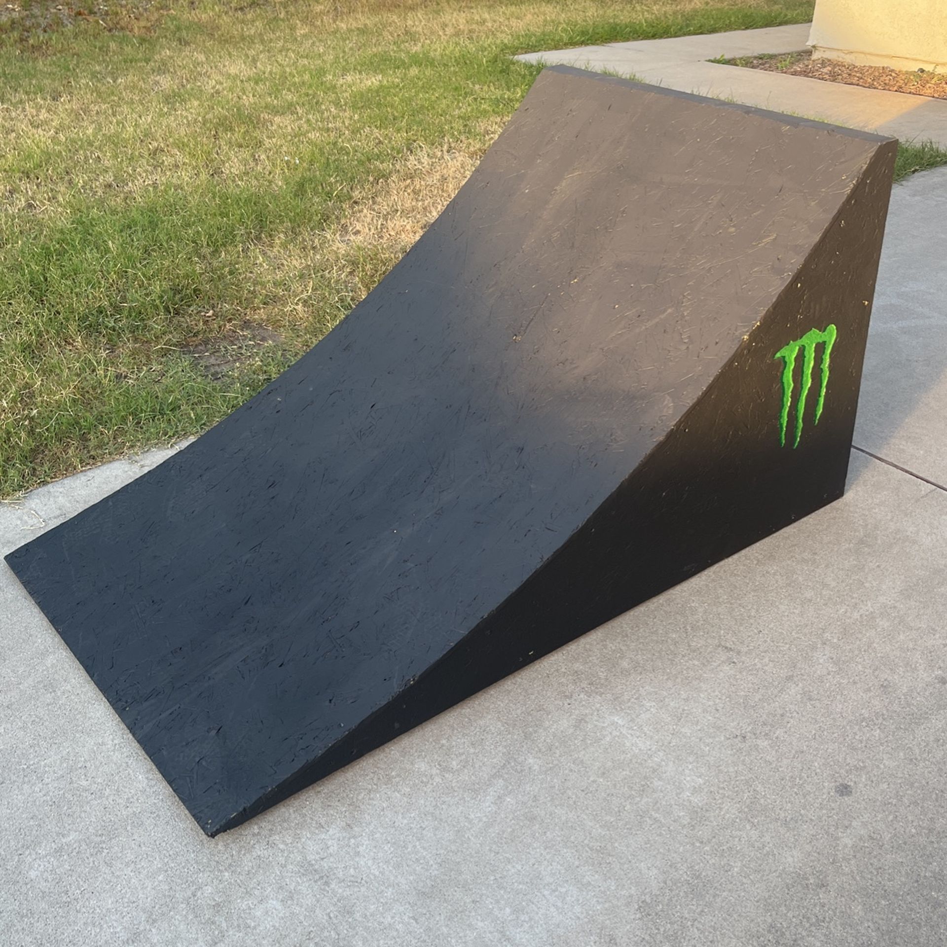 Brand New Monster Energy Ramp ( CHECK DESCRIPTION) for Sale in Fontana ...