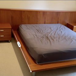 Very Sturdy Bedroom Set 