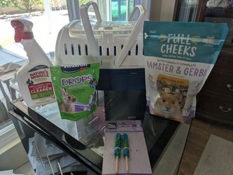 Hamster cage / items
