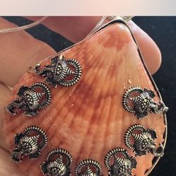 Good Luck, 7 silver plated Scallops Shell Ethnic Handmade Pendant Jewelry 2.8" Necklace