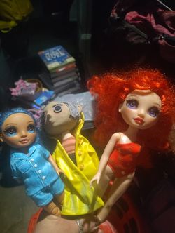 NECA Coraline Prop Replica + Rainbow High Ruby & Jr High Skyler