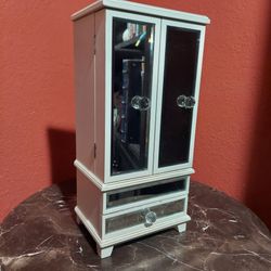 Pier 1 Imports Hayworth mirrored tabletop jewelry chest