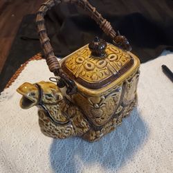 Vtg Ceramic Camel Teapot with Natural Ratten Handle