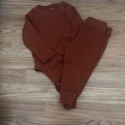 Baby boy garanimals Henley set. Size 24 months 