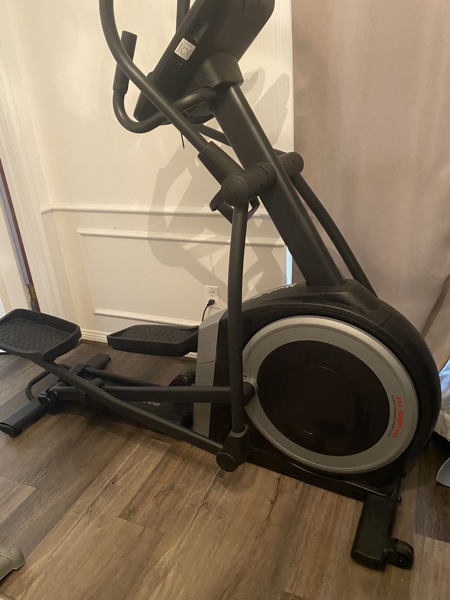 NordicTrack elliptical e10.0z 