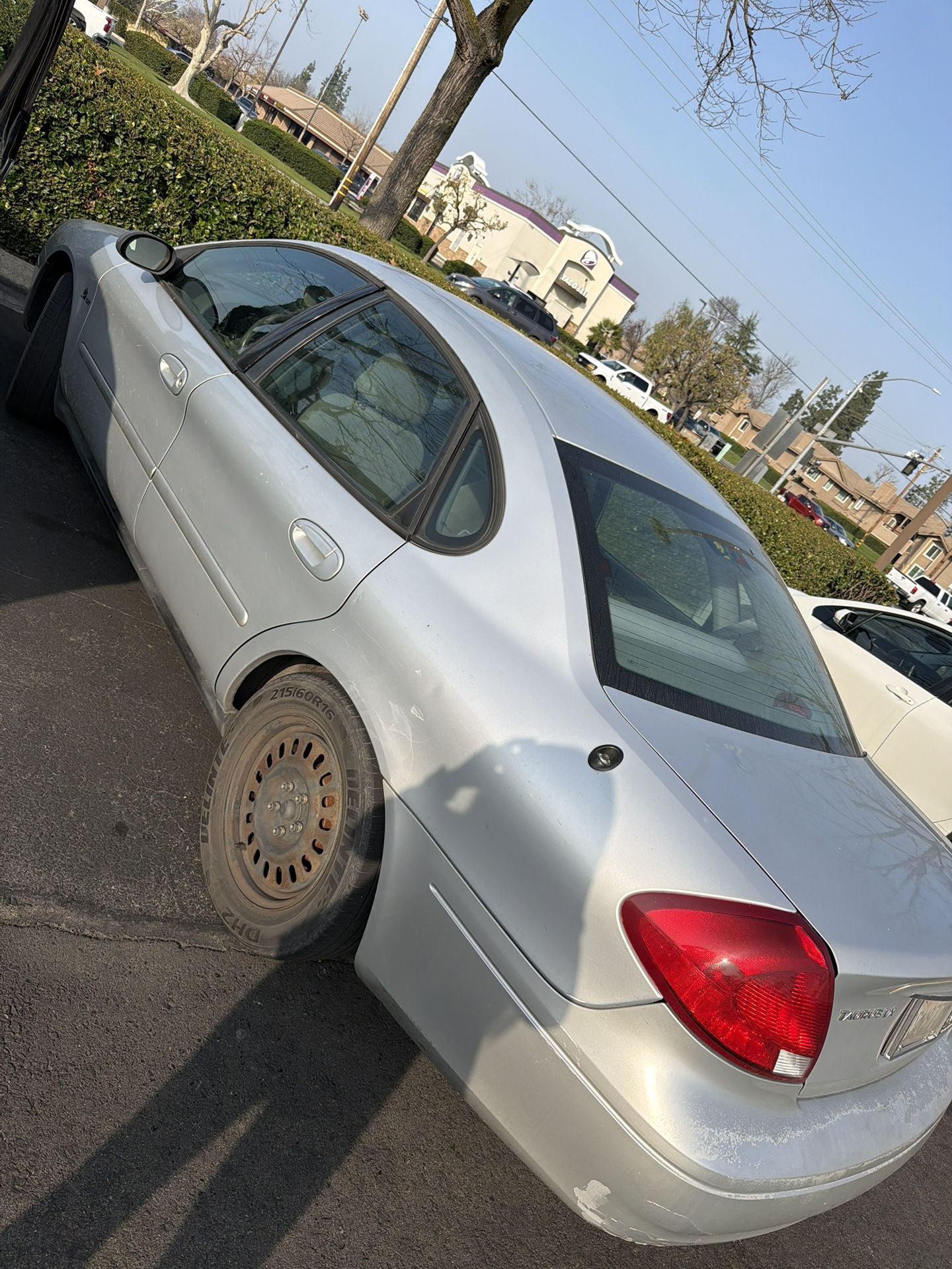 2000 Ford Taurus