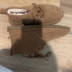 UGG Neumel chukka boots