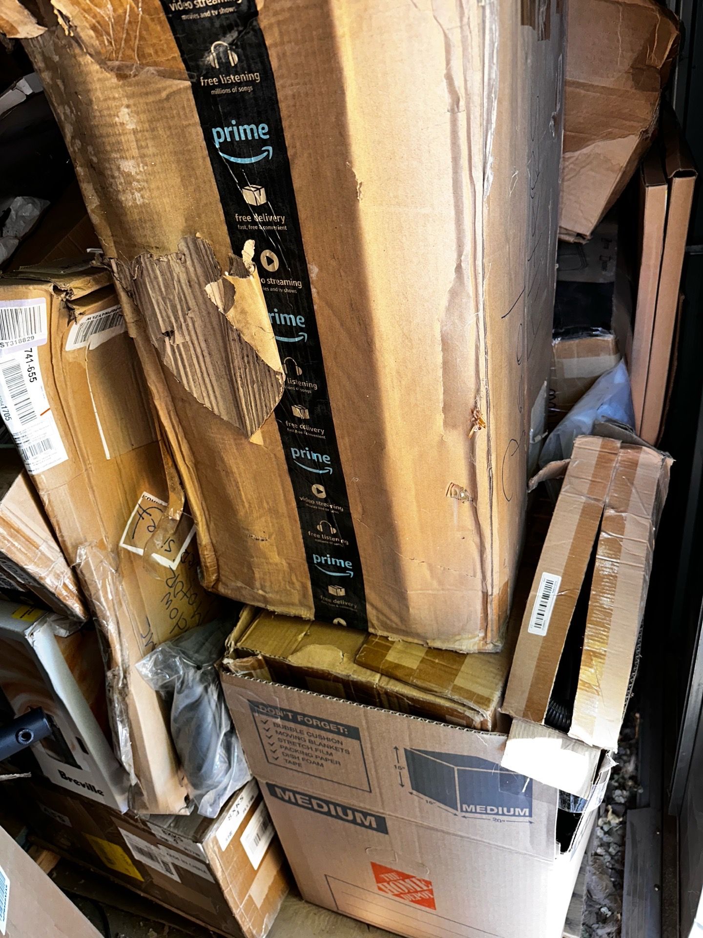 Pallets with many items