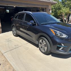 2020 Kia Niro EV -EX Premium Wagon 4D