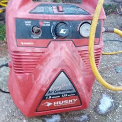 Husky 135 PSI Air Compressor