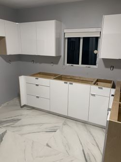 Kitchen Cabinets  In Plywood Acrylic  Doors 