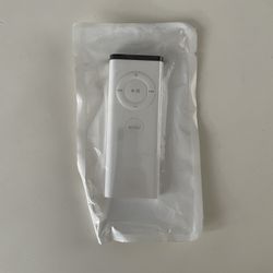 Apple Remote A1156 White IR Remote for MacBook iMac Apple TV iPod Dock