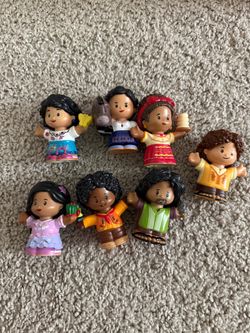 Fisher-Price Little People Encanto Figure Set