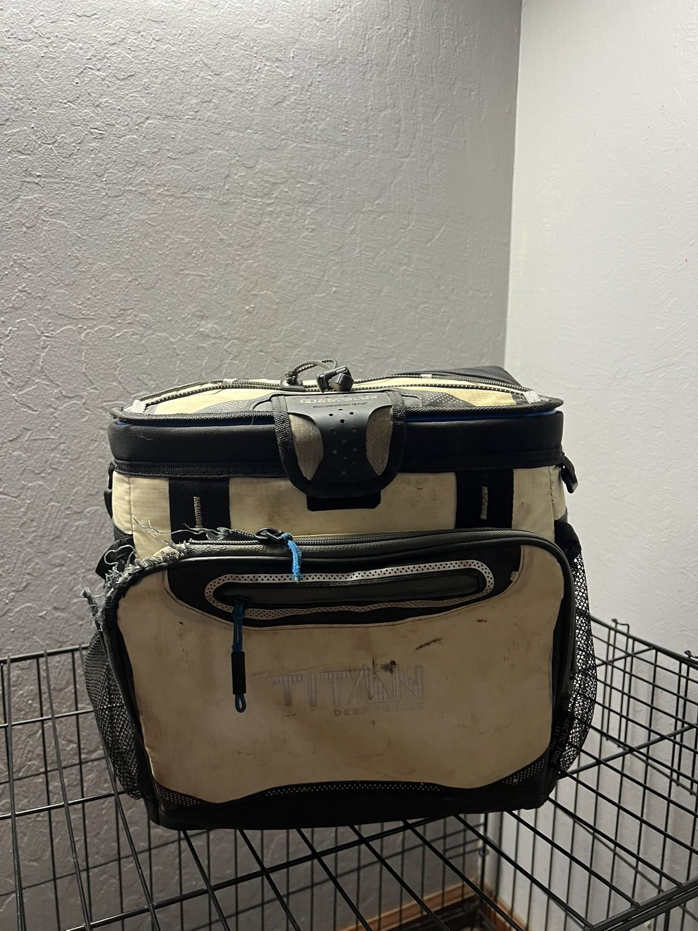Titan Deep Freeze Cooler