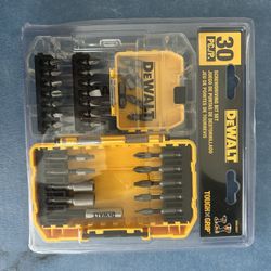 DEWALT Screwdriving Set with Tough Case (30-Piece)