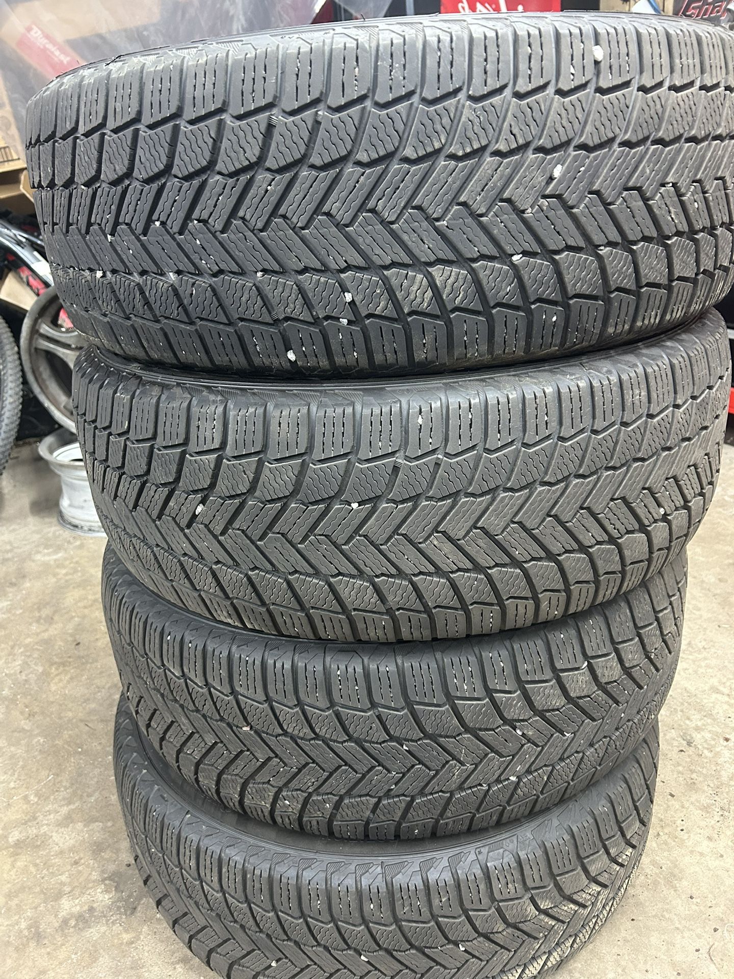 235/55/19 Michelin X-ice Snow Tires