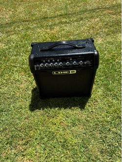 LINE 6 SPIDER lV 15 guitar combo amp15W8” speaker with box..$130