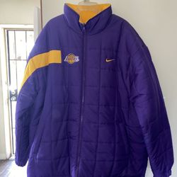 Jacket Sweater Nike Jacket MENS Jacket Reversible Los Angeles Lakers Jacket Sz XXL MAKE AN OFFER!
