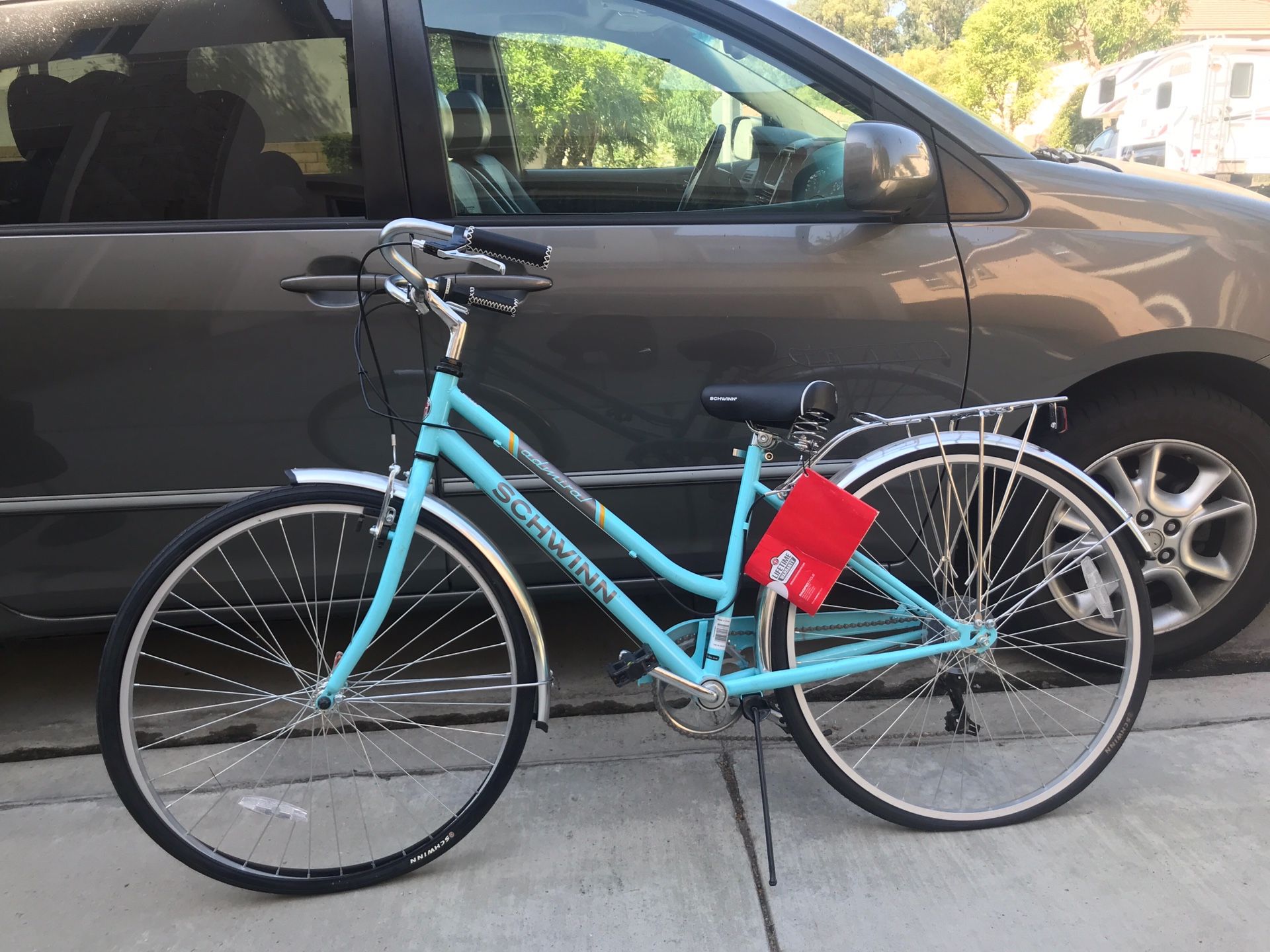 Brand new Schwinn Admiral Hybrid Bicycle
