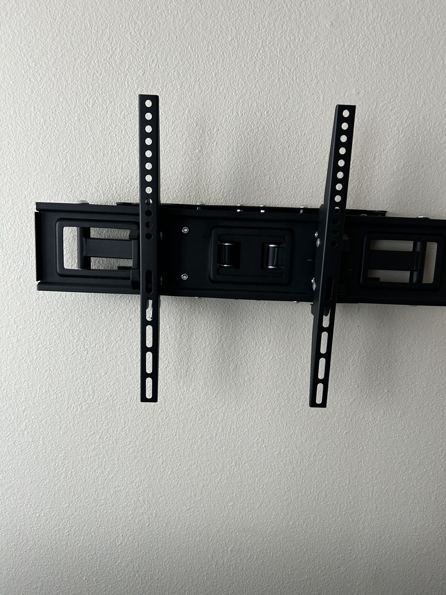 Adjustable TV Wall Mount