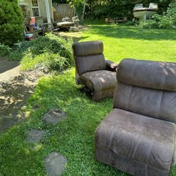 Free Leather Couch In Battle Ground