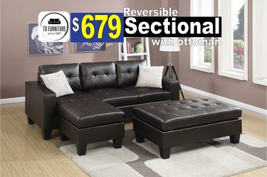 Sectional with ottoman, salas