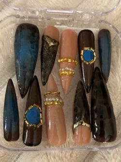 Press On Nails 