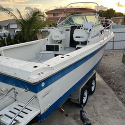 1800 Las Dos Cosas el bote no tiene Motor