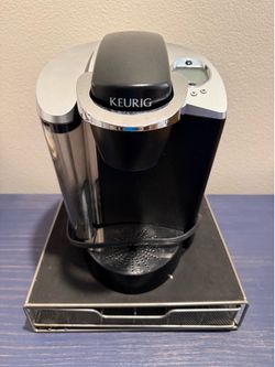 Keurig special edition single serve K60 and pod holder