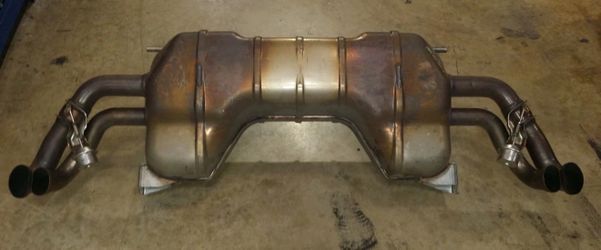 R8 MUFFLER EXHAUST