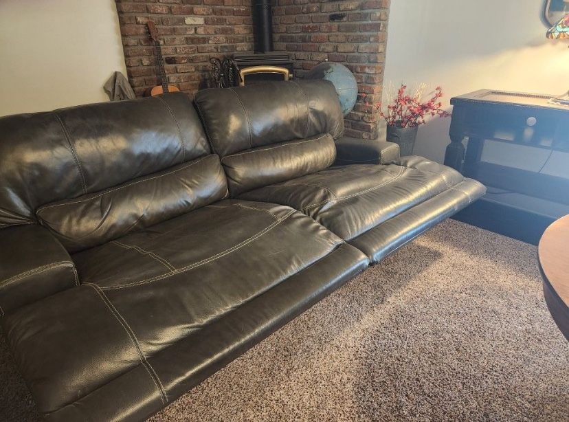Electric Recliner Couch