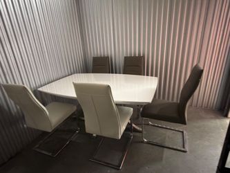 White Gloss Dining Table with 6 Chairs