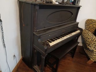 Milton Piano