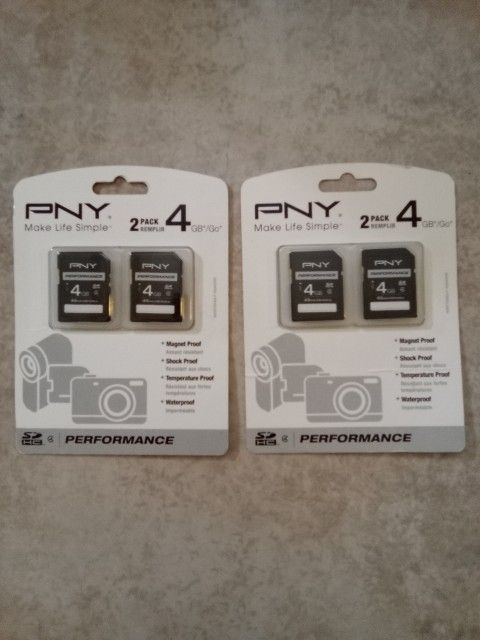 2 Packs Of 2 PNY Remplir 4 GB/Go